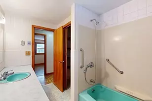 29 Lincoln St, Agawam, MA 01030 - Photo 19