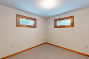 29 Lincoln St, Agawam, MA 01030 - Photo 13