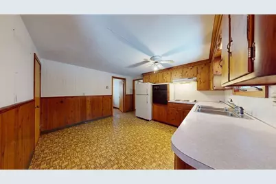 29 Lincoln St, Agawam, MA 01030 - Photo 5