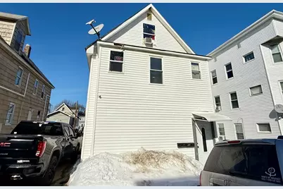 21 Mott St, Worcester, MA 01604 - Photo 3