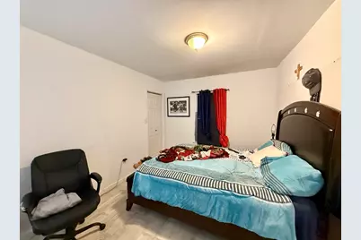 21 Mott St, Worcester, MA 01604 - Photo 9