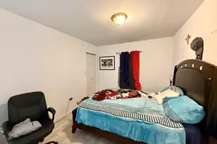 21 Mott St, Worcester, MA 01604 - Photo 9