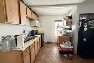 21 Mott St, Worcester, MA 01604 - Photo 7