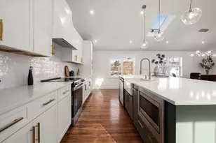 54 Highland Glen Dr, Randolph, MA 02368 - Photo 9