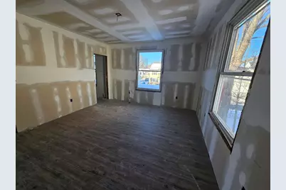 15 Buel St, Pittsfield, MA 01201 - Photo 5