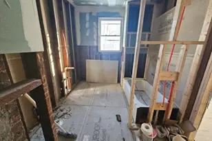 15 Buel St, Pittsfield, MA 01201 - Photo 9