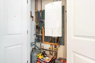 40 Mt Pleasant, Cambridge, MA 02140 - Photo 23