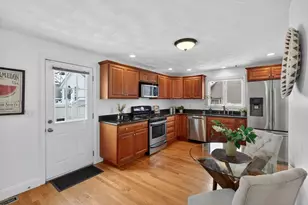 12 Chester St, North Reading, MA 01864 - Photo 7