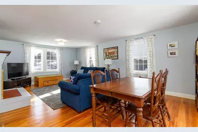 1391 Pond St, Franklin, MA 02038 - Photo 5