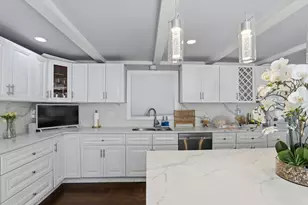 155 York St, Stoughton, MA 02072 - Photo 7