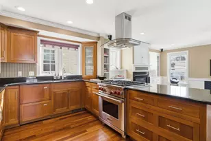 102 Pleasant St, Newburyport, MA 01950 - Photo 7