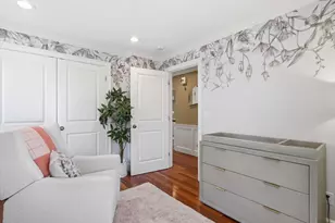 102 Pleasant St, Newburyport, MA 01950 - Photo 25