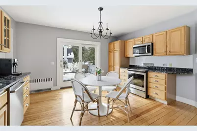 428 Main St, Hingham, MA 02043 - Photo 3