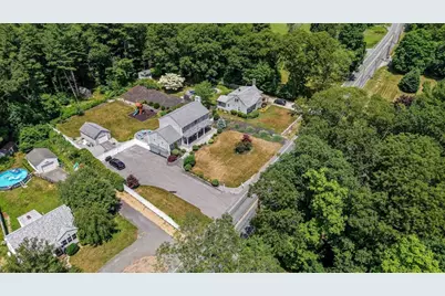 489 Main St, Acushnet, MA 02743 - Photo 3