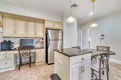 216-220 Newtonville Ave #218, Newton, MA 02460 - Photo 11