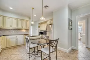 216-220 Newtonville Ave, Newton, MA 02460 - Photo 9