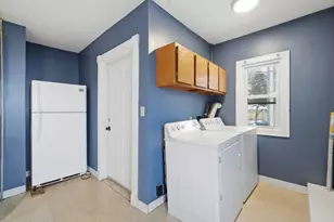 882 Liberty St, Springfield, MA 01104 - Photo 5