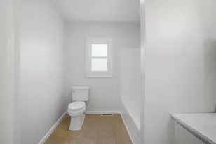 882 Liberty St, Springfield, MA 01104 - Photo 11