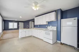 882 Liberty St, Springfield, MA 01104 - Photo 3