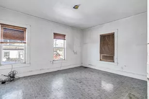 23 18th St, Lowell, MA 01850 - Photo 33