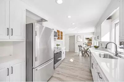 42 Wheeler St, Leominster, MA 01453 - Photo 5