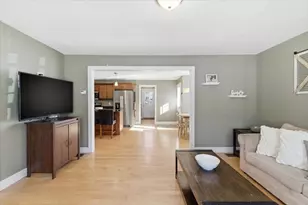 75 Oak St, Middleborough, MA 02346 - Photo 9