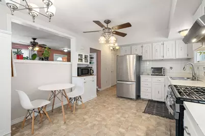 32 Goddard Memorial Dr, Worcester, MA 01603 - Photo 7