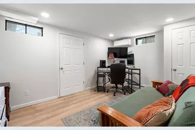 32 Goddard Memorial Dr, Worcester, MA 01603 - Photo 15