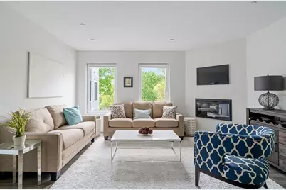 317 Belgrade Ave #404, Boston, MA 02131 - Photo 11