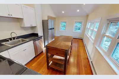 17 Lyndale Ave, Gloucester, MA 01930 - Photo 3