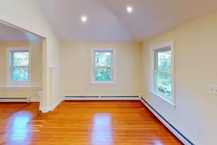 17 Lyndale Ave, Gloucester, MA 01930 - Photo 9