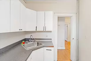 52 Charlesgate E, Boston, MA 02215 - Photo 9