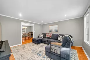 37 Sullivan St, North Andover, MA 01845 - Photo 21