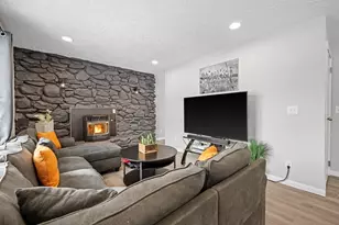 185 Davis Rd, Westminster, MA 01473 - Photo 9