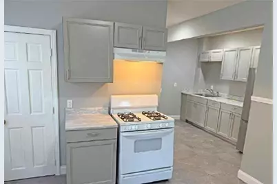 129 S Elm St, Haverhill, MA 01835 - Photo 9