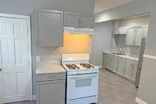 129 S Elm St, Haverhill, MA 01835 - Photo 9