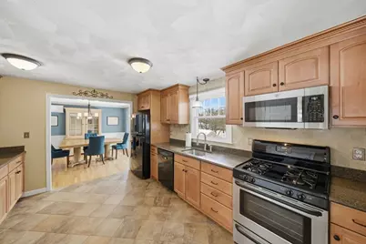 2 Landmark Drive, Methuen, MA 01844 - Photo 7