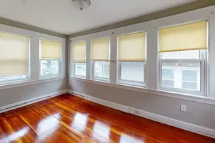 20-22 Upcrest Rd, Boston, MA 02135 - Photo 5