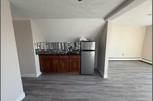 304 Malden St, Revere, MA 02151 - Photo 9