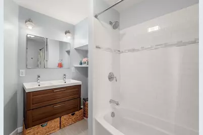 25 Monmouth St, Boston, MA 02128 - Photo 9