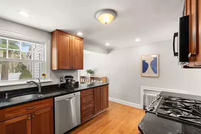 569 Chestnut St, Needham, MA 02492 - Photo 11