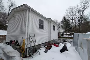 89 Howard St, Belchertown, MA 01007 - Photo 3