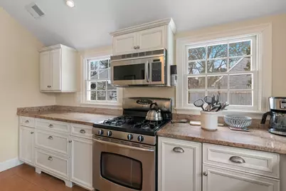 140 Sixth Avenue, Barnstable, MA 02672 - Photo 15