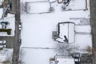 15 10th St, Tewksbury, MA 01876 - Photo 3