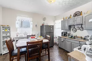 8 Elder St, Boston, MA 02125 - Photo 17