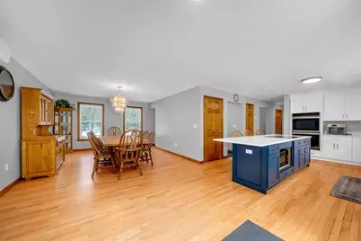 11 Longwood Dr, Lunenburg, MA 01462 - Photo 5