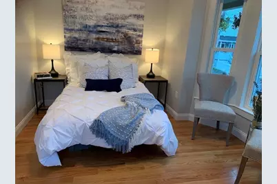 27 Phillips St #1, Malden, MA 02148 - Photo 5