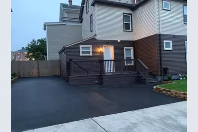 27 Phillips St #1, Malden, MA 02148 - Photo 9