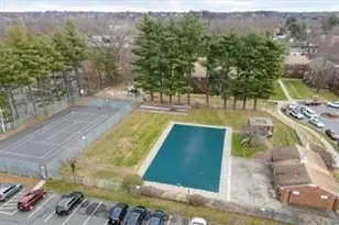 271 Regency Park Dr, Agawam, MA 01001 - Photo 3