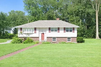 11 Rennie Dr, Andover, MA 01810 - Photo 1